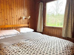 Equinox Cabin