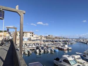 Appartement face à la mer dans le charmant village de Sausset-les-pins