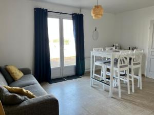 Maison familiale et chaleureuse à la chaume av 2 chambres, terrasse, wifi