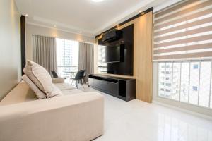 Apto Vista Mar na Av. Atlântica, Barra Sul NF1414