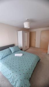 Central spacious and secure with a double bed