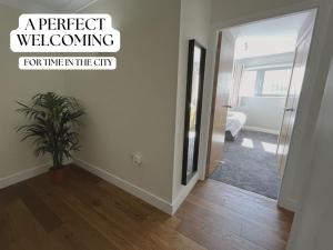 Ultra-Luxury City centre 2 bed apartment, with FREE parking