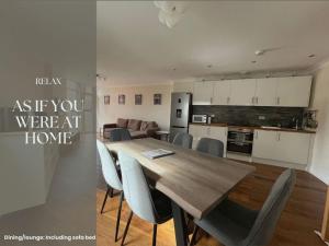 Ultra-Luxury City centre 2 bed apartment, with FREE parking