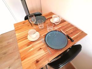 Joli studio front de mer Balcon WIFI vue cour