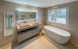 Maisons de vacances Amazing Home In Peymeinade : photos des chambres