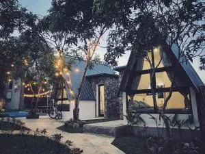 Kayla Homestay - Bungalow Rose Double - 和平