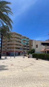 Beautiful 2 bedroom apartment in Playa Honda with Spectacular Sea Views