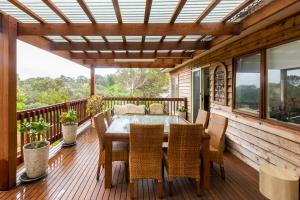 Cozy Home 5 mins drive to Peninsula Hot Springs with Free Parking and Fast Internet