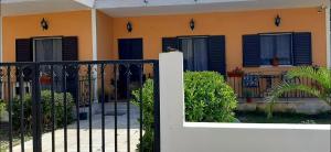 Liberty Homes ,Ai Gordis Notou