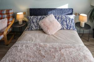 Trearddur Bay, Holyhead Studio