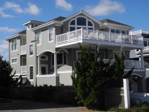 Great Location With Beautiful Ocean And Bay Views