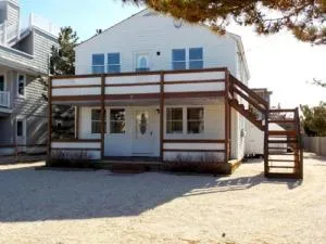 Charming Oceanside Duplex In Barnegat Light - Barnegat Light
