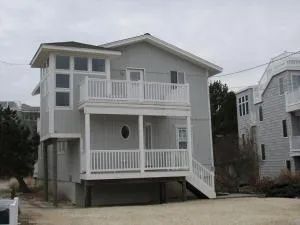 Single Family House Steps To Beach - Harvey Cedars