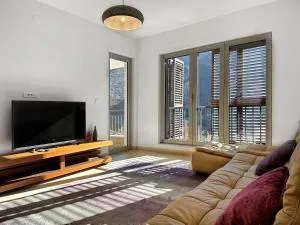 Lavander Bay E04 - 唐吉莫利尼