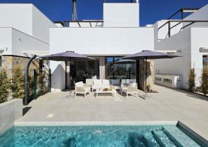 Villa Piscina Privada Santa Rosalia lake & Resort Lavanda