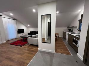 Su apartment side terrace no 3