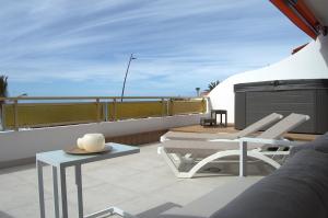 Seafront Playa La Arena