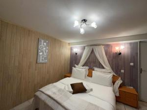 Maisons d'hotes Chambres d-hotes salles de bain integree et entree privee , parking gratuit : photos des chambres