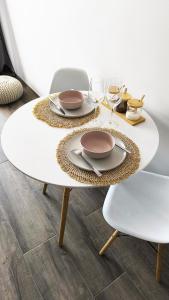 Cozy Apartment with Sea View Near City Center