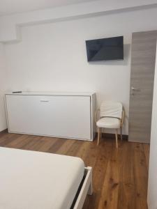 APPARTAMENTO TRA OASI naturalistica e MARE