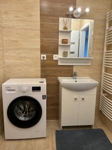 Samorin XBS view apartman plus parking