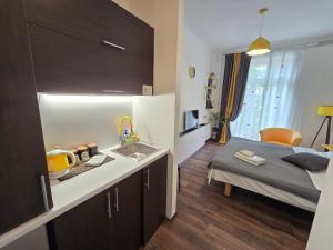 S2 Sunshine apartment Balcony