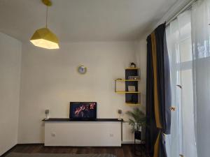 S2 Sunshine apartment Balcony