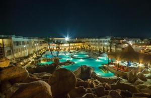 Swiss Heaven Sharming Inn Hotel - Couples & Families Only