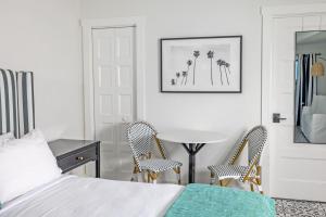 Studio with Garden View room in Pelican Post at Anna Maria Island Inn