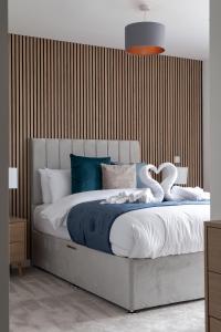 31 Grand Court - Lovely Home Near Canal, Park, & Central MK