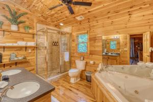 Mountain View Cabin - Hot Tub-Fire Pit-Pool Table