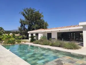 Villa avec piscine au milieu des bois - 罗科福尔雷潘