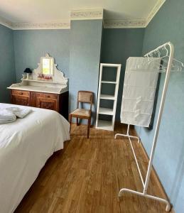 Maisons de vacances Maison agreable et lumineuse, jardin vue nature, Nant Aveyron : photos des chambres
