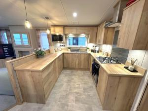 Clearwater View - Stunning sea views from large deck