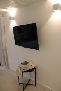 Le Cocon - proche gare avec jardinet - 2 adultes et 1 bébé