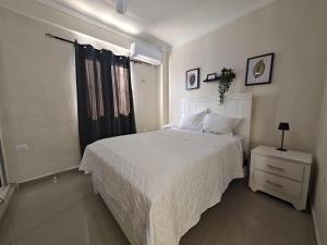 Luxury 2 Bedroom Apartment with mountain views, near the Beach in Paraiso, Barahona