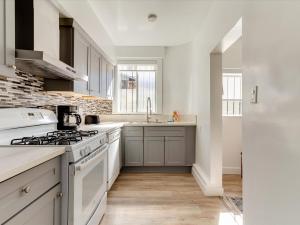 Modern 3 Bedroom Apartment in San Fernando