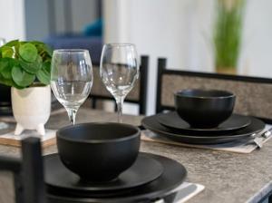 Relaxing 2BR Getaway with Garden Space & Fast WiFi