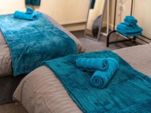 Quiet 2BR Garden Hideaway - Wi-Fi