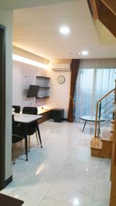 Apartemen Grand Jati Junction