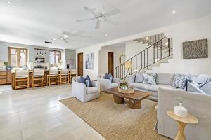 Paseo Miraflores 8 At Las Catalinas