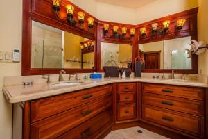 Palms 23 Luxury Beachfront Villa