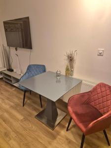 Metropolis Apartments