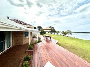 Crystal Palms - LJHooker Yamba