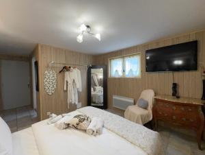 Maisons d'hotes Chambres d-hotes salles de bain integree et entree privee , parking gratuit : photos des chambres