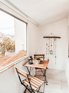 Typical Lisbon Apartment By Gt House
