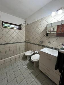 casa junto al rio para 7