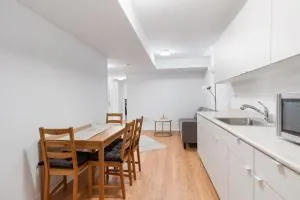 Newly furnished basement - ماركهام