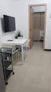 Humble Abode de Gloria