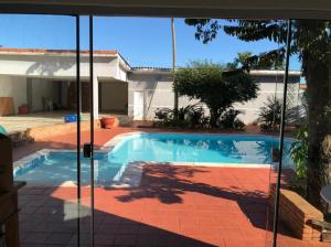 Casa confortável com piscina